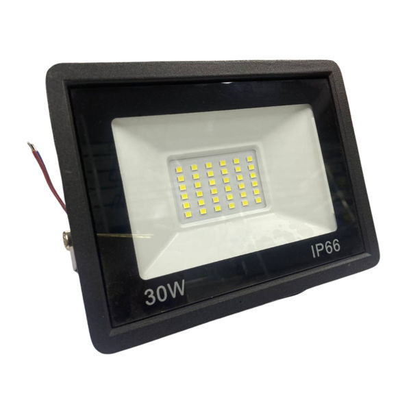 Imagen de FOCO LED 30W x 36 LED  IP66- SIN SENSOR -QC18 - XXL30